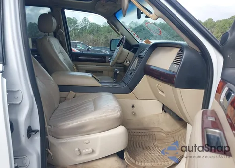 2005 Lincoln Navigator z USA, uszkodzony, nr VIN 5LMFU28585LJ16877